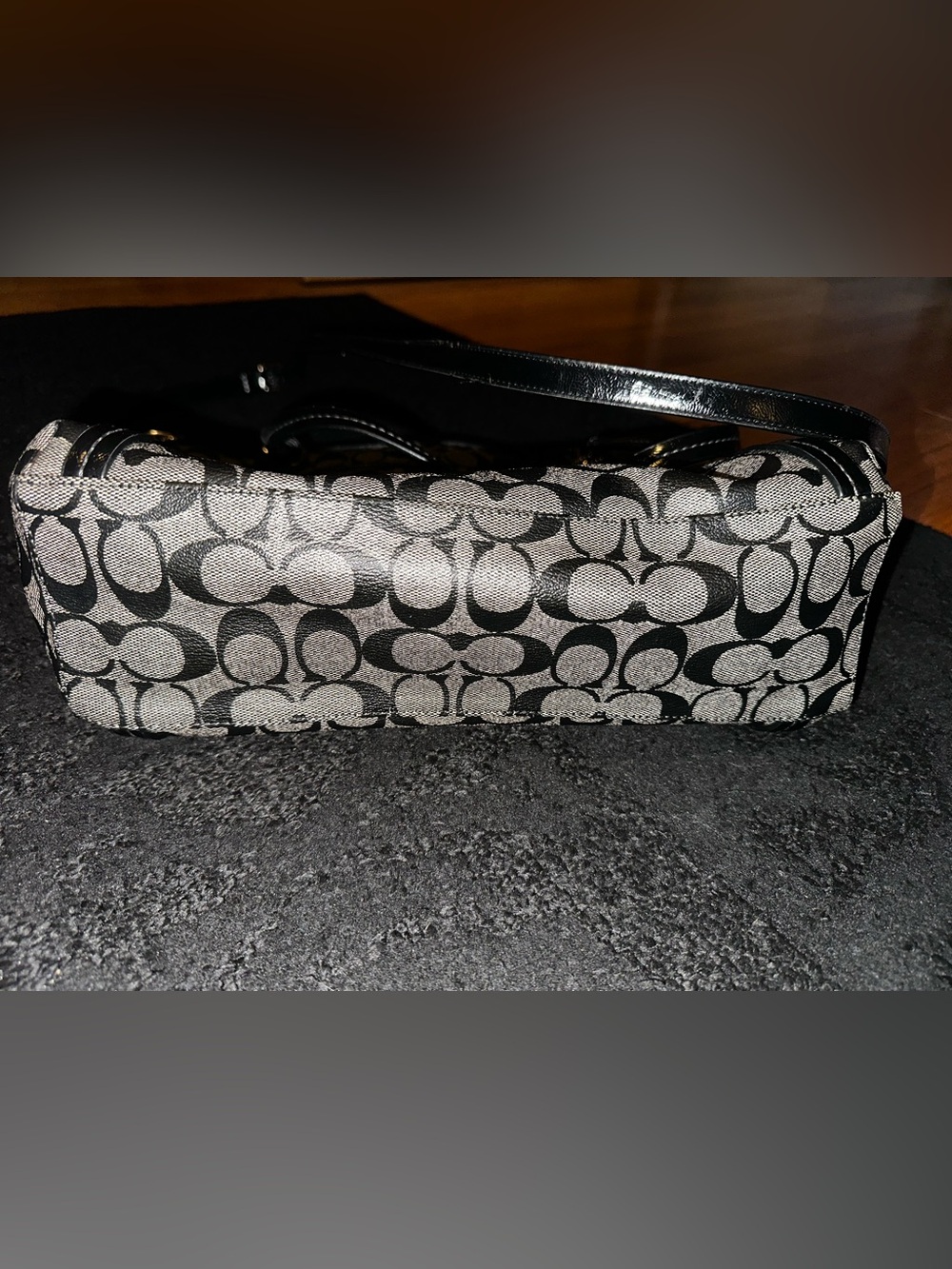Coach Peyton Signature Pocket Tote - Picture 6 of 6